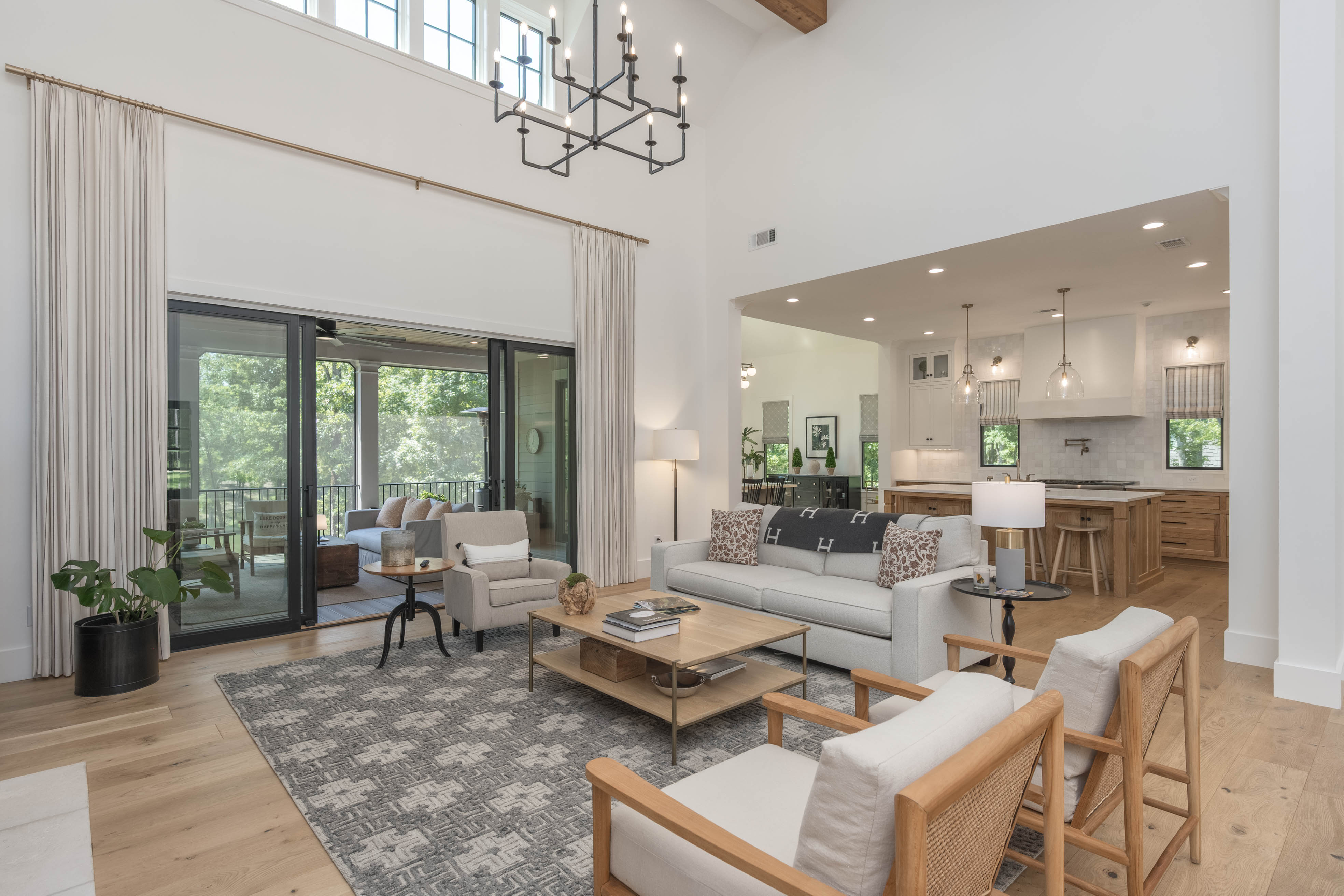 1041 Holt's Ferry image 8